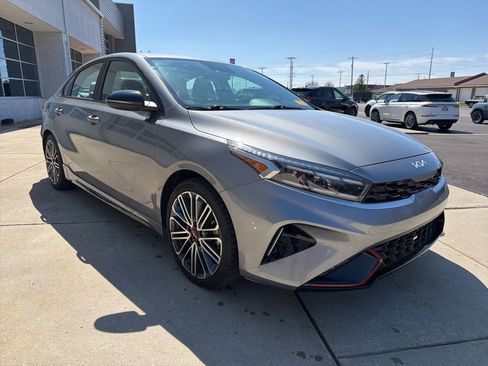 Used 2022 Kia Forte GT image 3