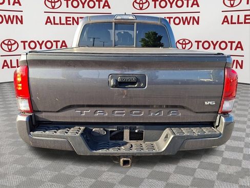 Used 2016 Toyota Tacoma TRD Sport w/ Towing Package AWD/4WD image 6