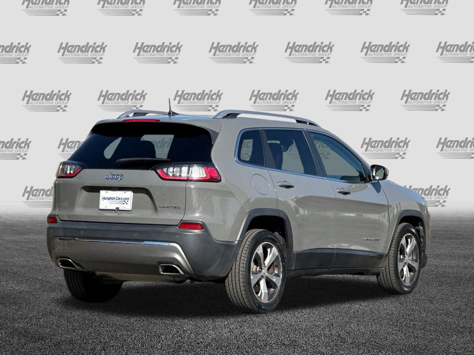 Used 2019 Jeep Cherokee Limited FWD image 5