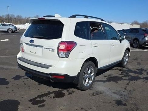 Used 2017 Subaru Forester 2.5i Touring image 4