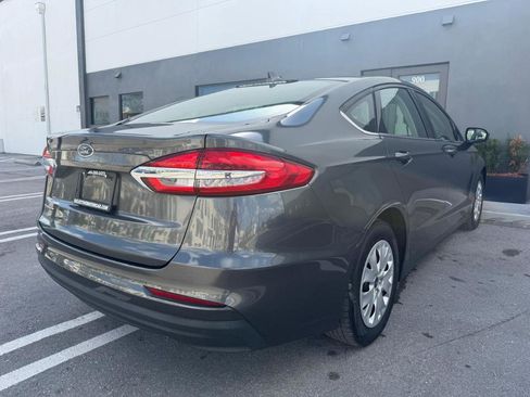 Used 2020 Ford Fusion S image 3
