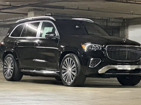 New 2026 Mercedes-Benz Maybach GLS 600 4MATIC image 6