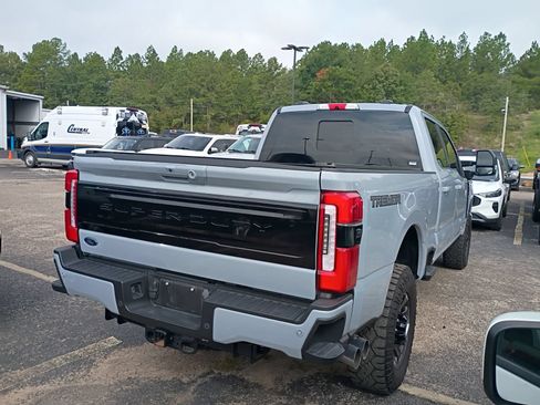 Used 2025 Ford F250 Platinum w/ Tremor Off-Road Package AWD/4WD image 8