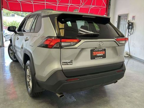 Certified 2024 Toyota RAV4 XLE w/ Convenience Package FWD image 5