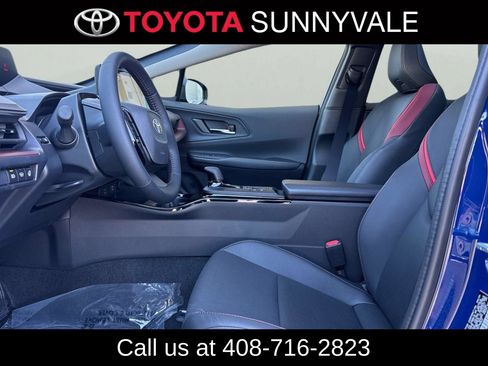 Used 2026 Toyota Prius Plug-In Hybrid FWD image 14