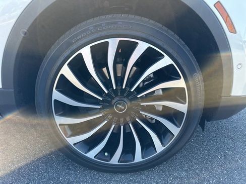 Used 2023 Lincoln Nautilus Black Label w/ Class II Trailer Tow Package image 8