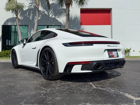 Used 2021 Porsche 911 Carrera 4S AWD/4WD image 15