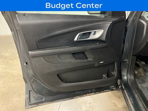 Certified 2017 Chevrolet Equinox Premier w/ Enhanced Convenience Package image 16