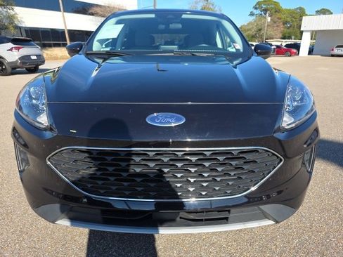 Used 2021 Ford Escape SE w/ Convenience Package image 3