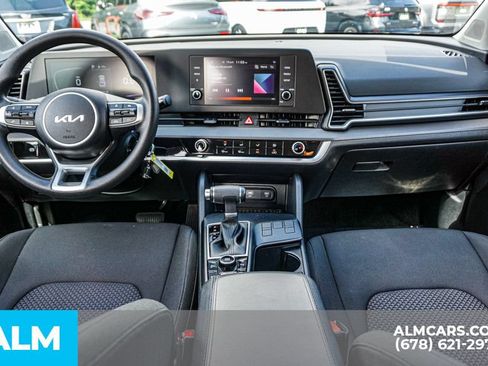 Used 2025 Kia Sportage LX FWD image 25