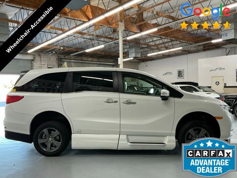 Used 2021 Honda Odyssey EX image 4