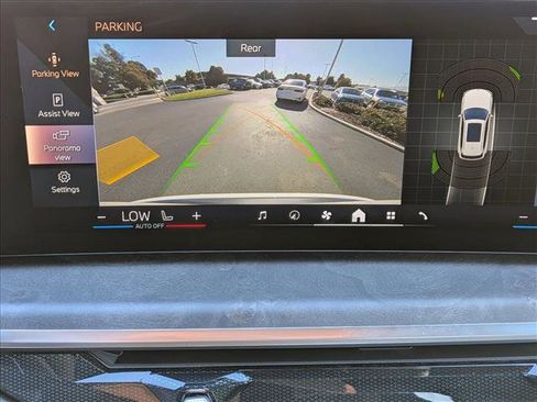 Used 2026 BMW X5 sDrive40i image 12