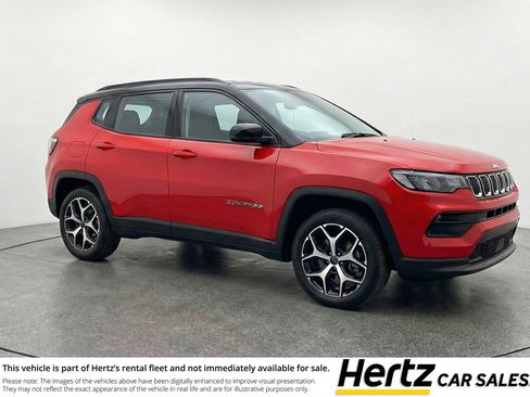 Used 2025 Jeep Compass Limited AWD/4WD image 1