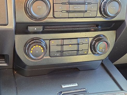 Used 2016 Ford F150 XLT w/ Equipment Group 301A Mid RWD image 28