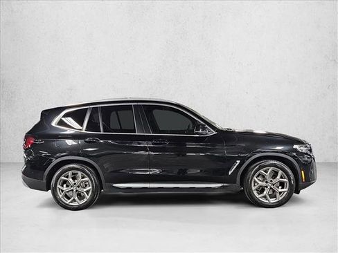 Used 2024 BMW X3 sDrive30i w/ Premium Package w/ZPA image 4