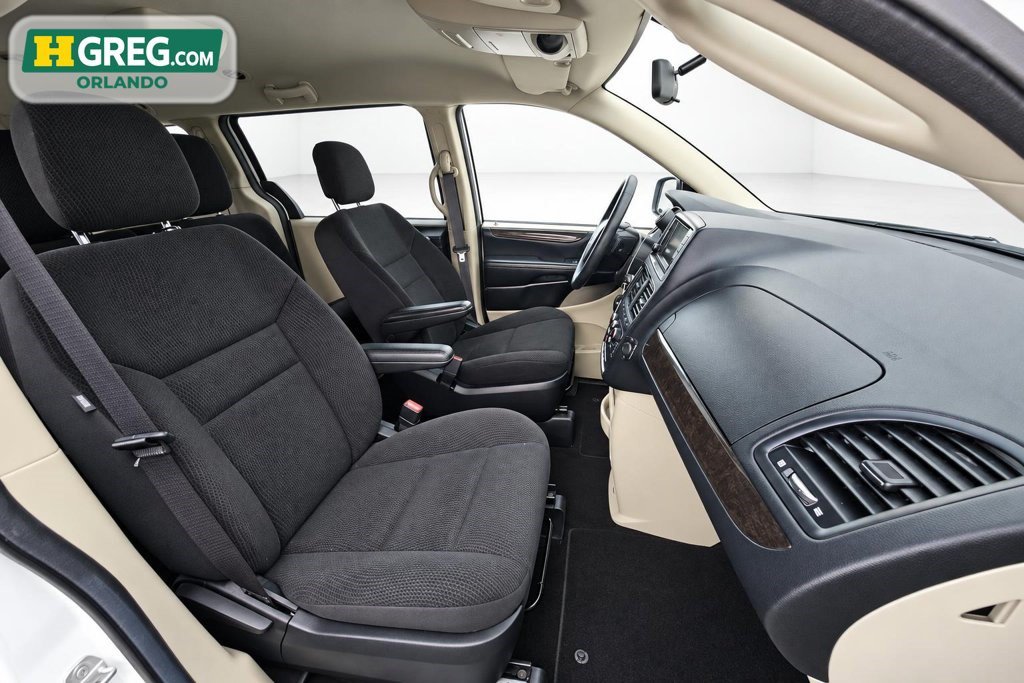 Used 2018 Dodge Grand Caravan SE FWD image 11