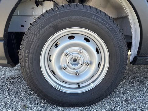 New 2026 Ford Transit 250 148 Medium Roof RWD image 14