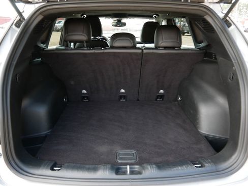 Used 2024 Jeep Compass Limited image 10