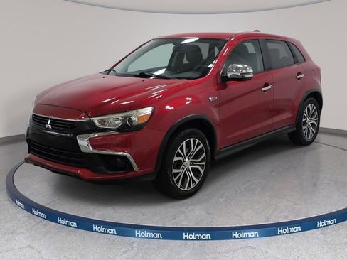 Used 2017 Mitsubishi Outlander Sport LE FWD image 1
