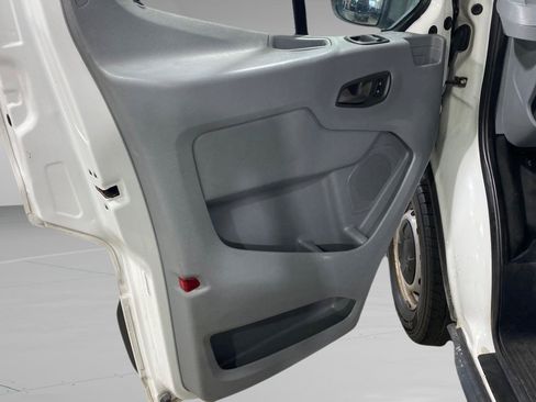 Used 2018 Ford Transit 250 130 Low Roof RWD image 12