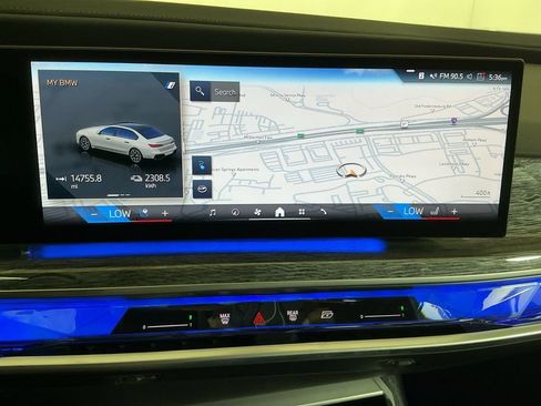 Certified 2024 BMW i7 xDrive60 w/ Executive Package image 12