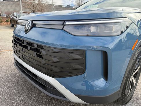 New 2026 Volkswagen Tiguan SE image 26