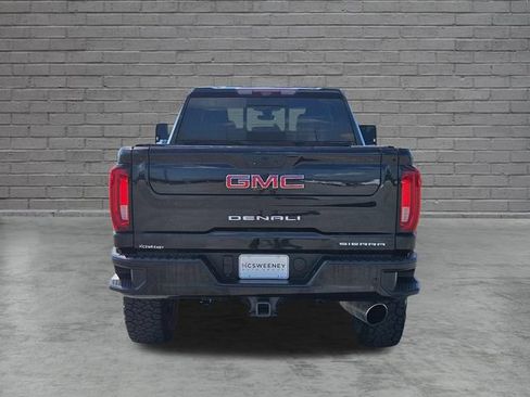 Used 2021 GMC Sierra 3500 Denali w/ Denali Black Diamond Edition AWD/4WD image 4