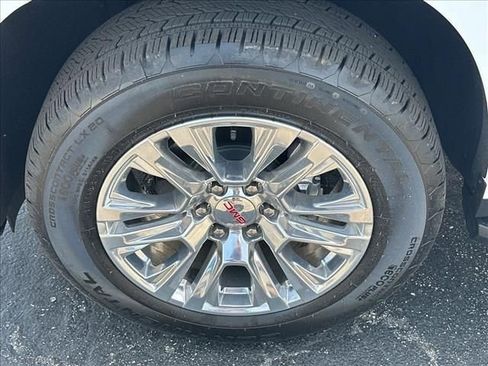 Certified 2026 GMC Yukon XL Denali w/ LPO, Floor Liner Package AWD/4WD image 37