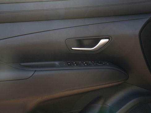 New 2026 Hyundai Tucson SE image 16