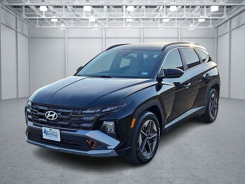 Certified 2025 Hyundai Tucson SEL FWD image 1