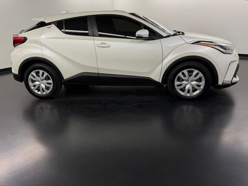 Used 2021 Toyota C-HR LE image 8