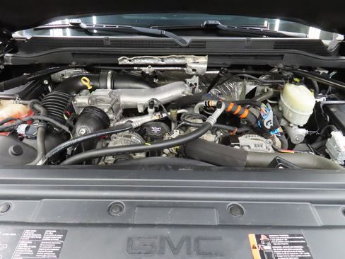 Used 2015 GMC Sierra 2500 Denali w/ Duramax Plus Package AWD/4WD image 26