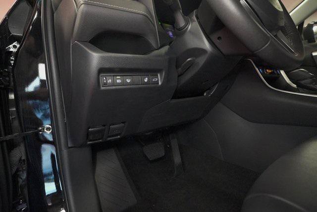 Certified 2022 Toyota RAV4 XLE Premium AWD/4WD image 14