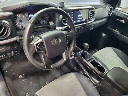 Used 2021 Toyota Tacoma TRD Off-Road image 10