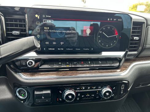 Used 2023 GMC Sierra 1500 SLE w/ X31 Off-Road Package image 12