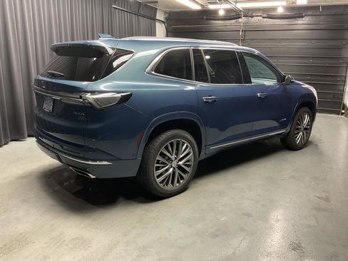 New 2026 Buick Enclave Avenir AWD/4WD image 8