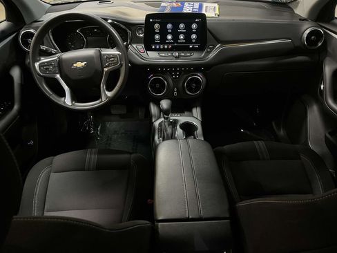 Used 2024 Chevrolet Blazer LT w/ Convenience Package image 3