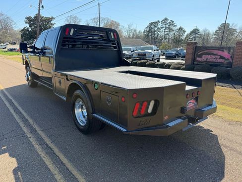 Used 2016 Ford F350 XLT w/ XLT Interior Package AWD/4WD image 2