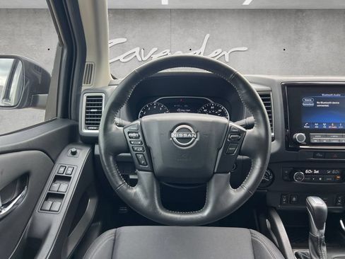 Certified 2024 Nissan Frontier SV AWD/4WD image 21