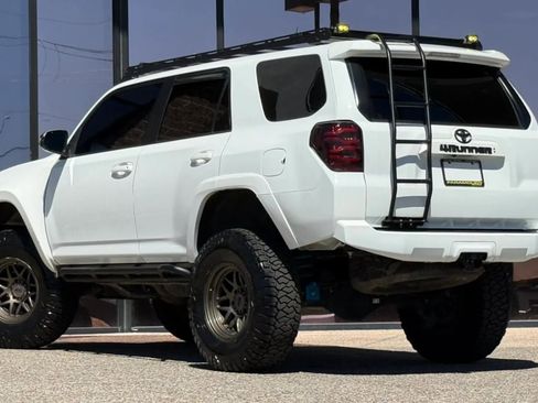 Used 2023 Toyota 4Runner SR5 Premium image 7