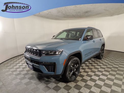 New 2026 Jeep Grand Cherokee Limited w/ Limited Altitude Package AWD/4WD image 1