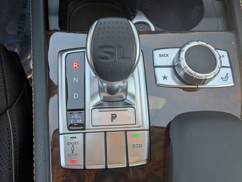 Used 2013 Mercedes-Benz SL 550 image 24