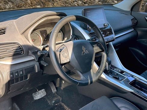 Used 2023 Mitsubishi Eclipse Cross SE image 12