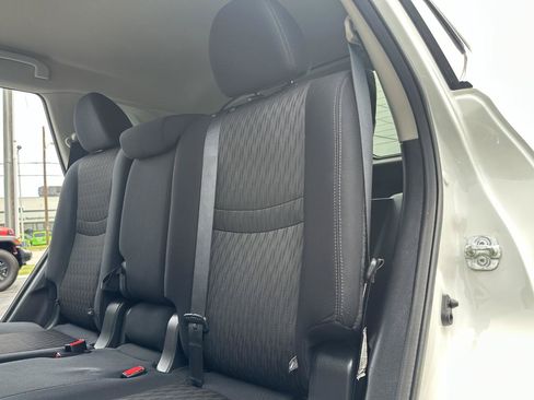 Used 2019 Nissan Rogue S w/ Special Edition Package AWD/4WD image 31