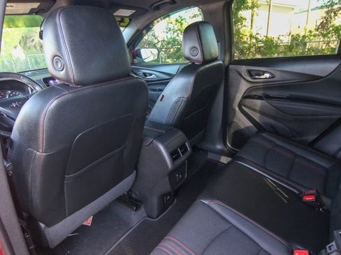 Used 2023 Chevrolet Equinox RS FWD image 25