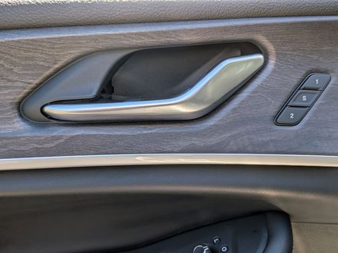 Certified 2022 Jeep Grand Cherokee L Limited image 11