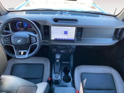 Used 2024 Ford Bronco Wildtrak image 10