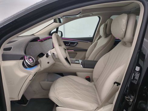 Used 2023 Mercedes-Benz EQS 580 4MATIC SUV image 15