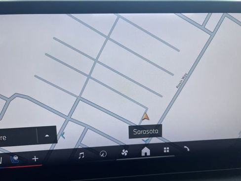 Certified 2025 BMW X7 xDrive40i image 23