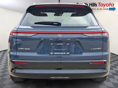 New 2026 Toyota Crown Signia Limited image 5